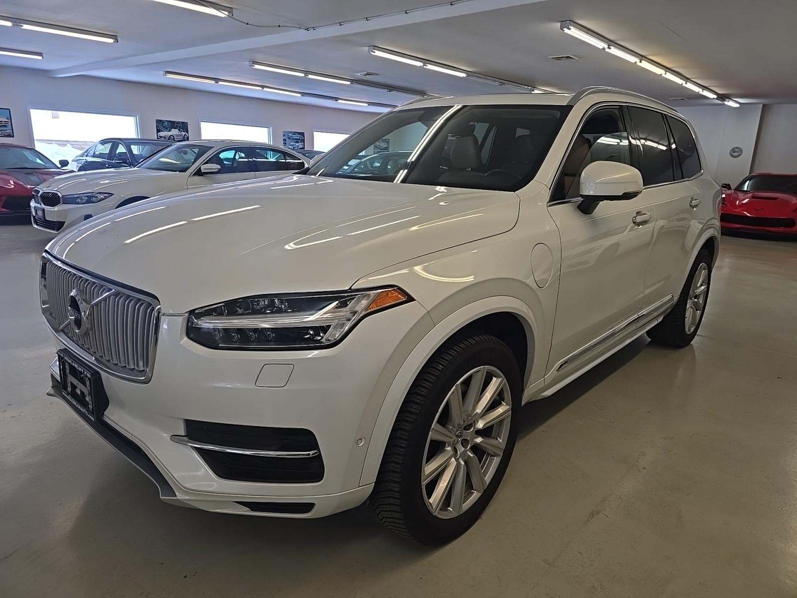 2016 Volvo XC90 Plug-In Hybrid T8 Inscription AWD