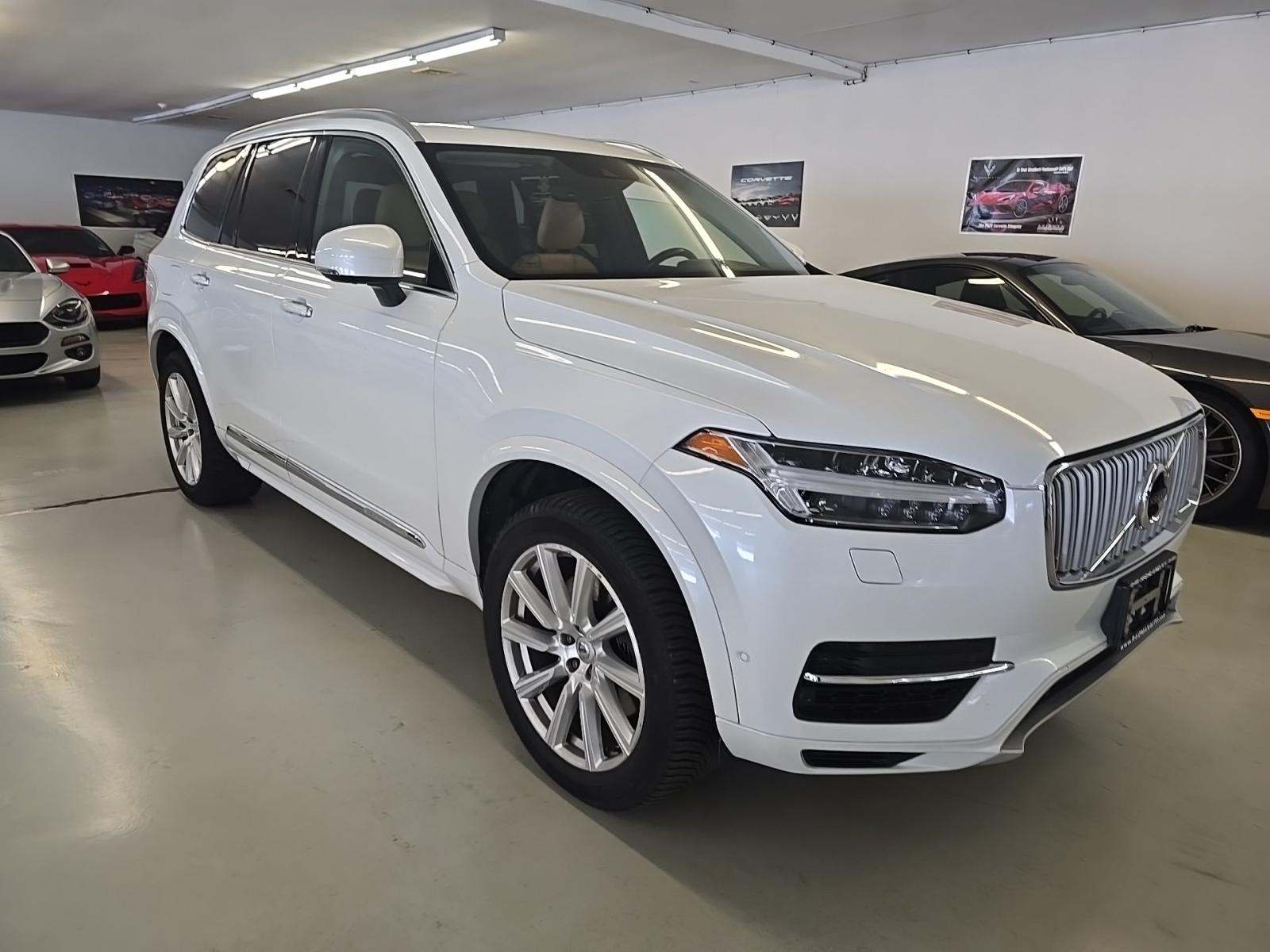 2016 Volvo XC90 Plug-In Hybrid T8 Inscription AWD