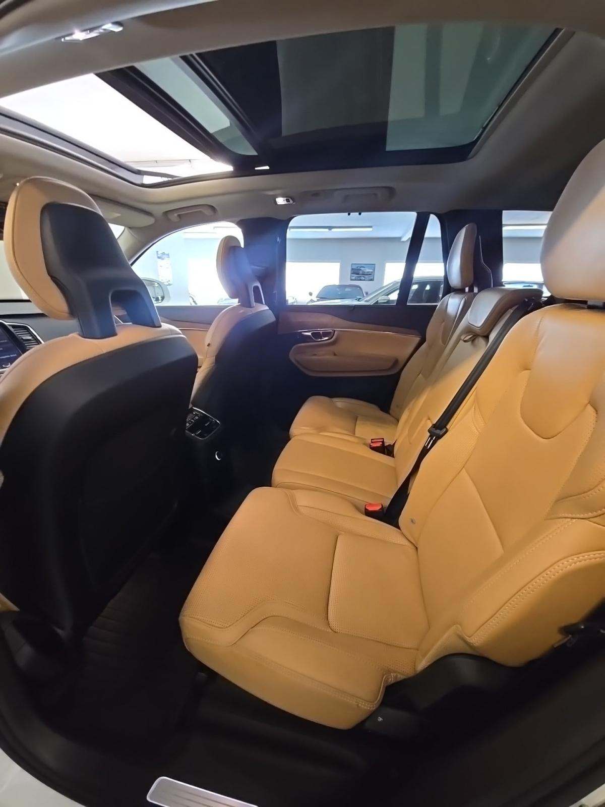 2016 Volvo XC90 Plug-In Hybrid T8 Inscription AWD
