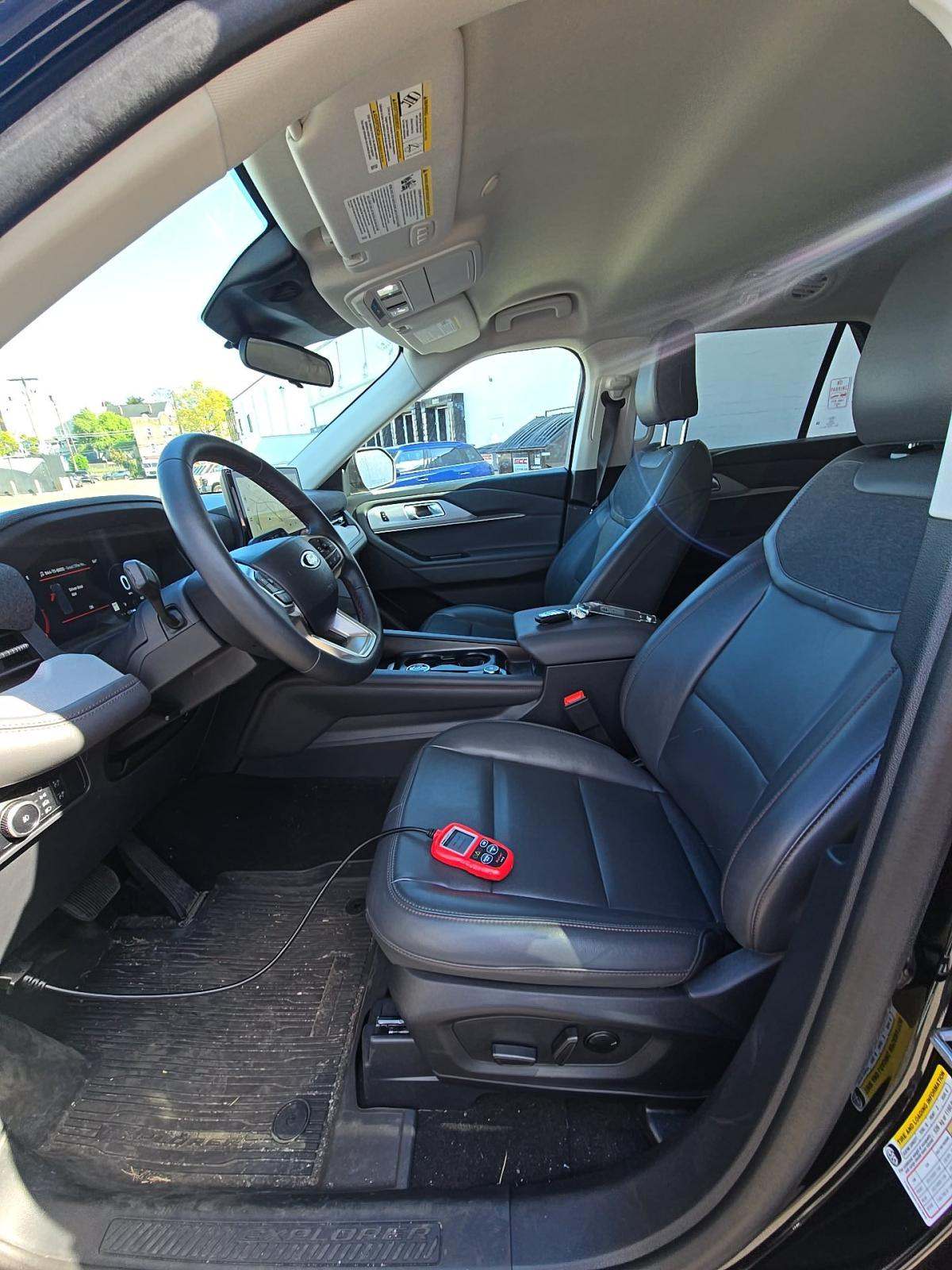 FORD EXPLORER - 6