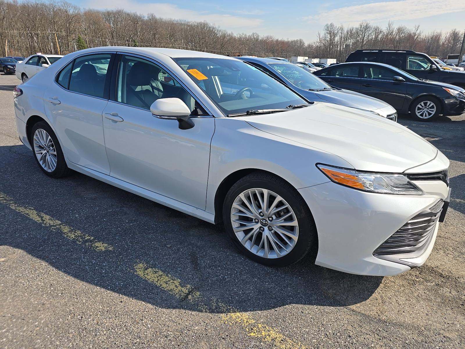 2019 Toyota Camry XLE FWD