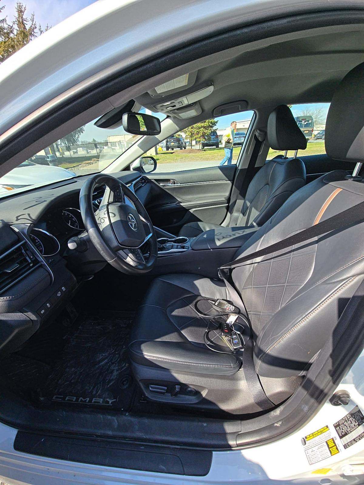 2019 Toyota Camry XLE FWD