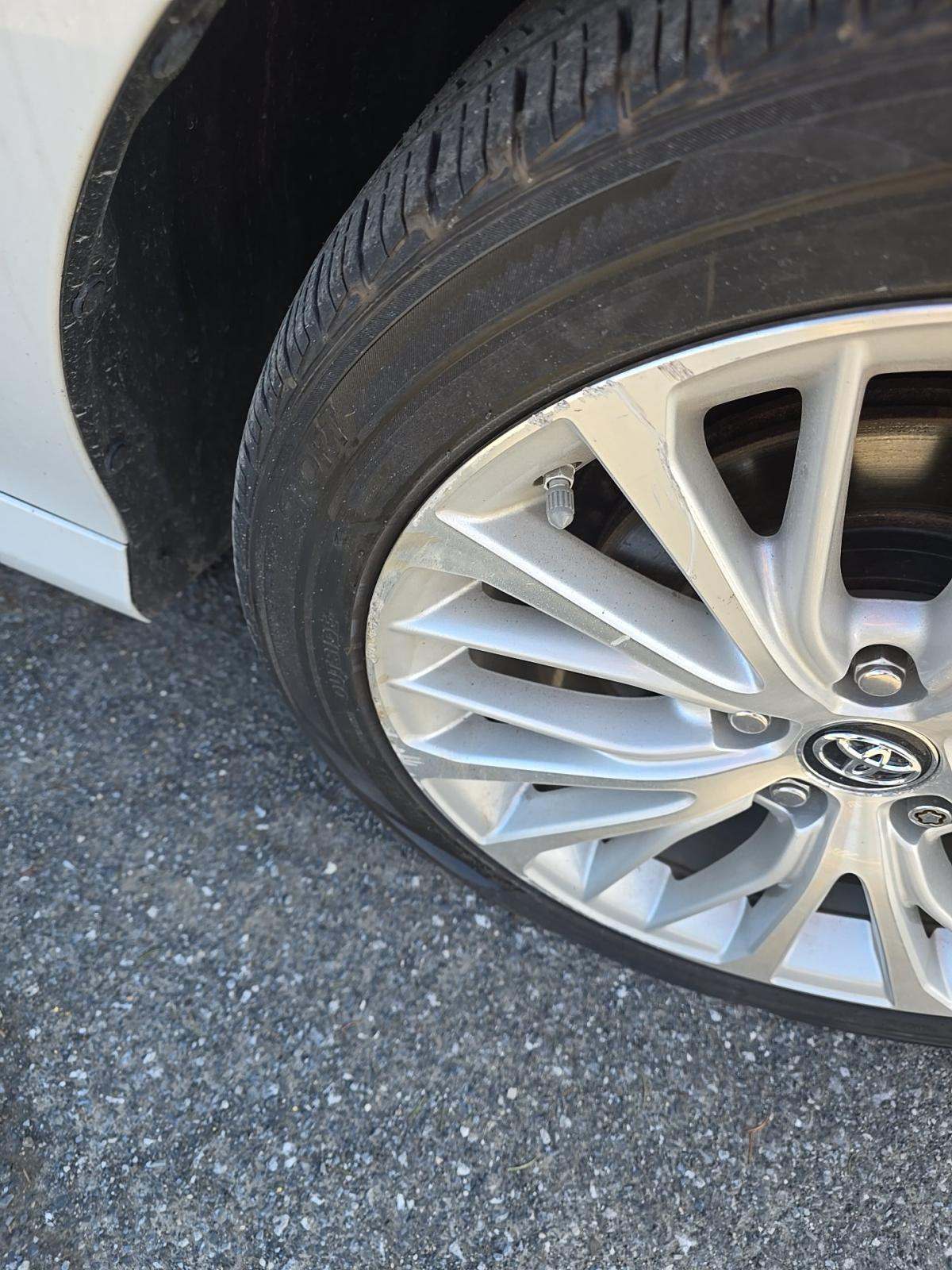 2019 Toyota Camry XLE FWD