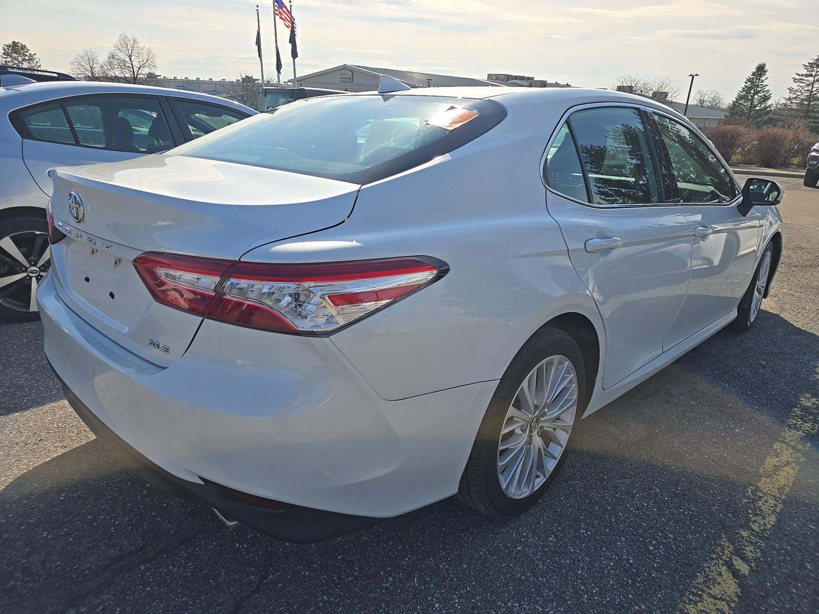 2019 Toyota Camry XLE FWD