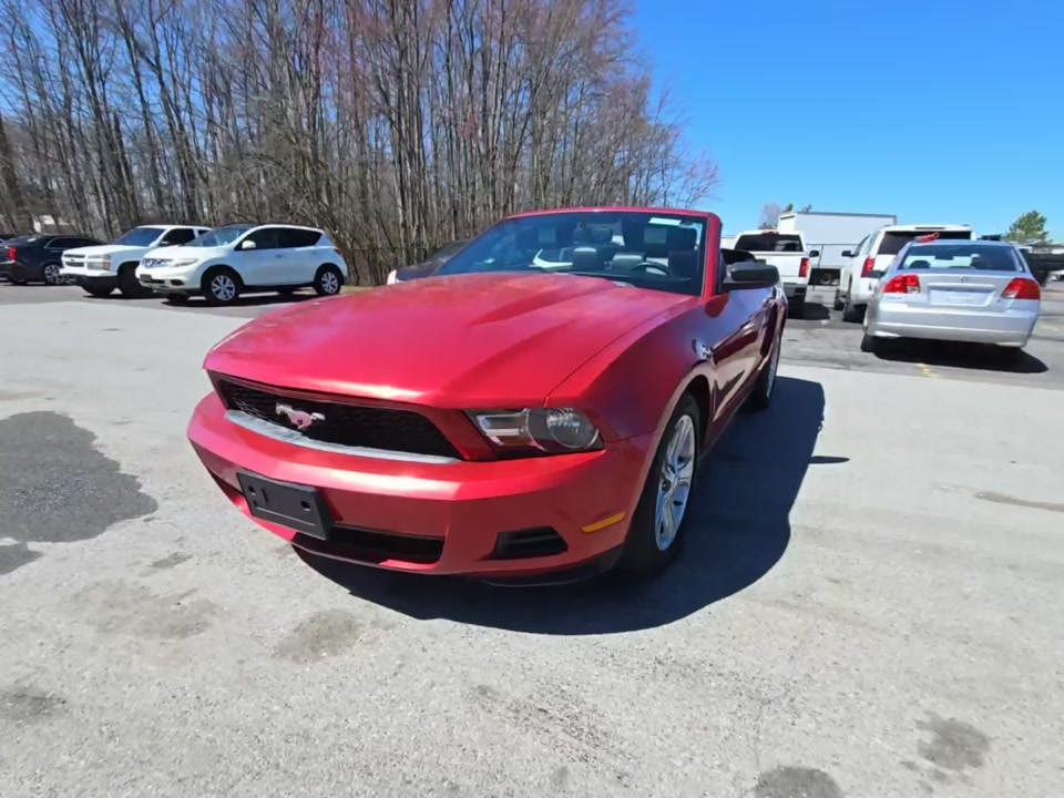 2010 Ford Mustang V6 Premium FWD