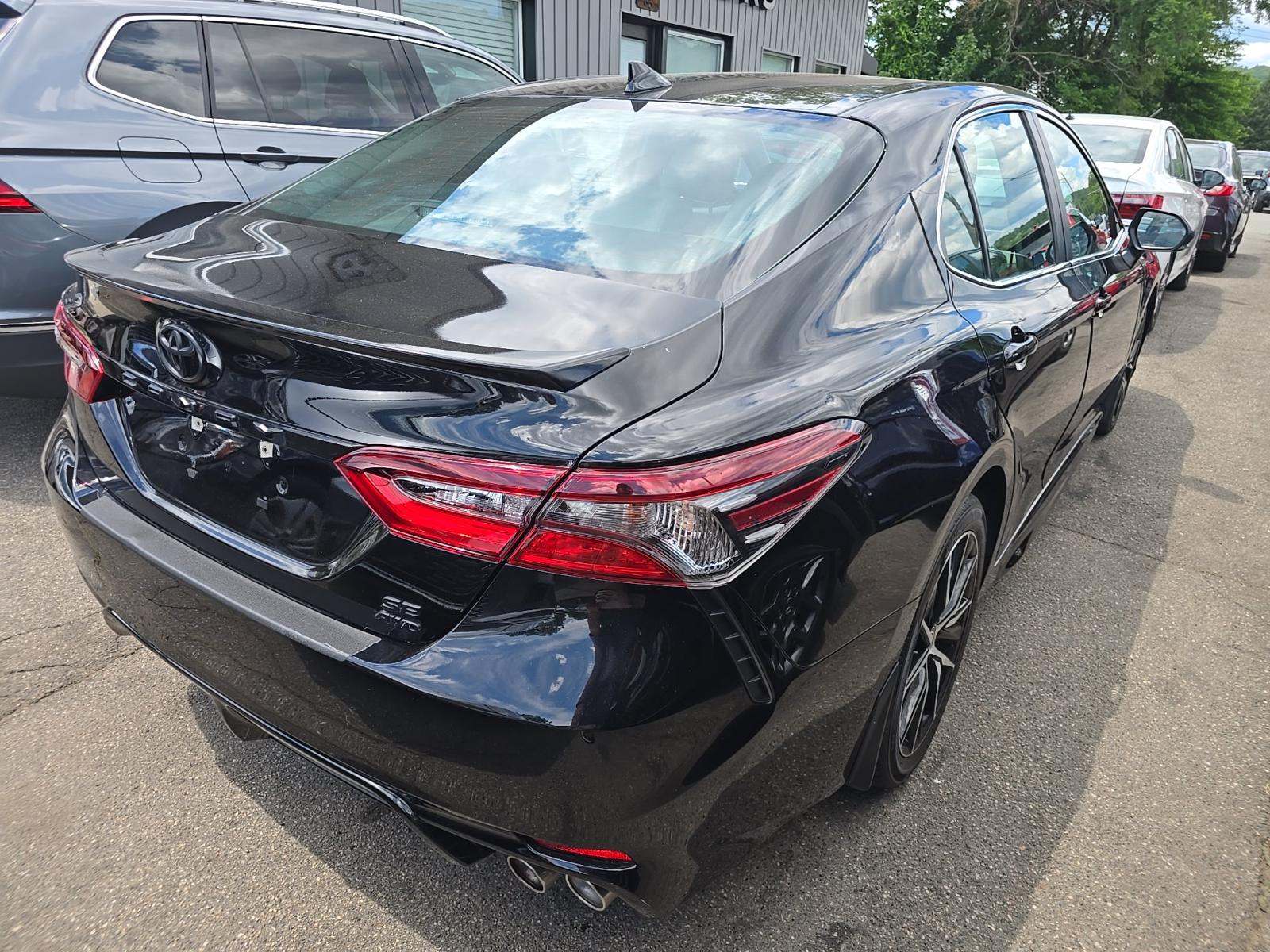 2023 Toyota Camry SE AWD