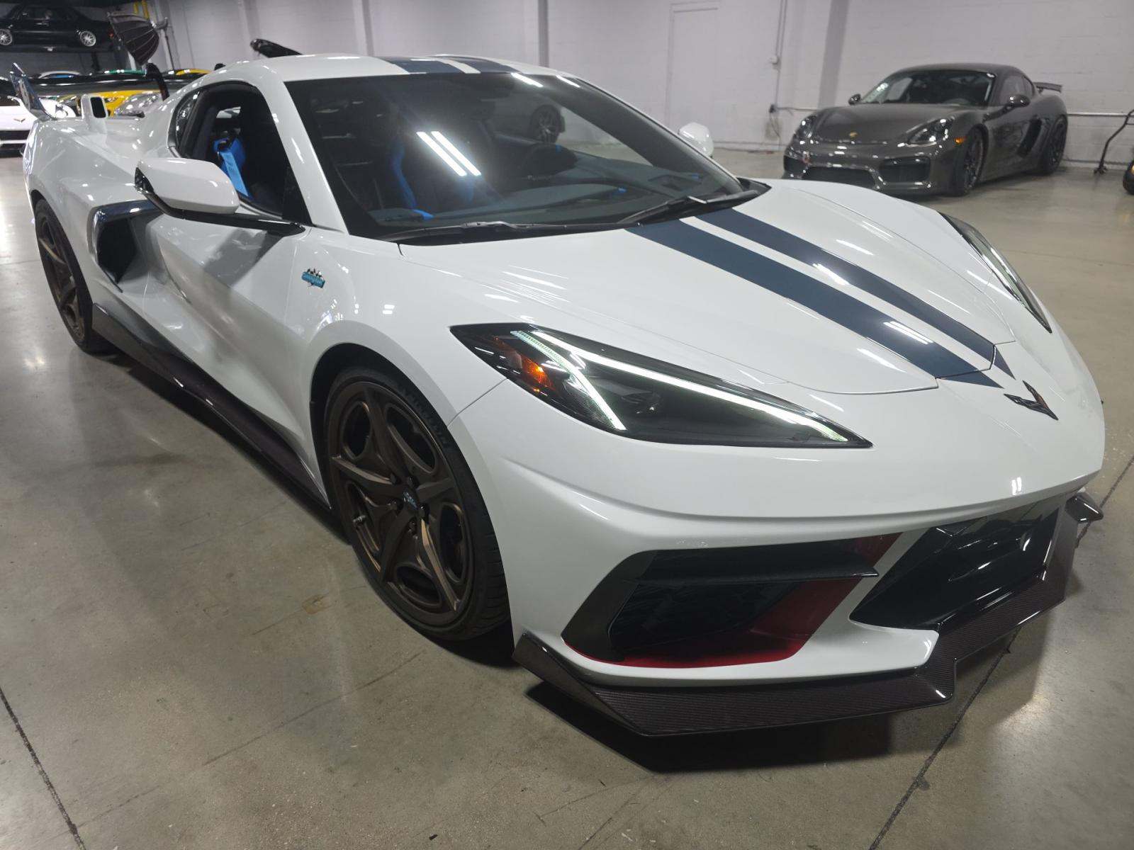 CHEVROLET CORVETTE - 4