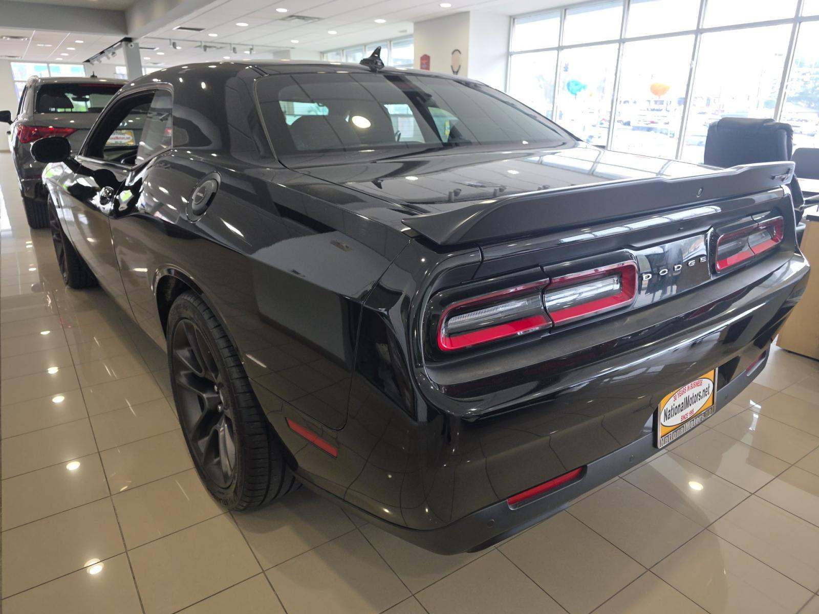 DODGE CHALLENGER - 2