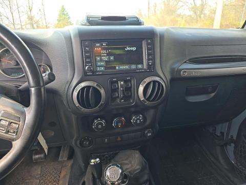 JEEP UNLIMITED SPORT - 10