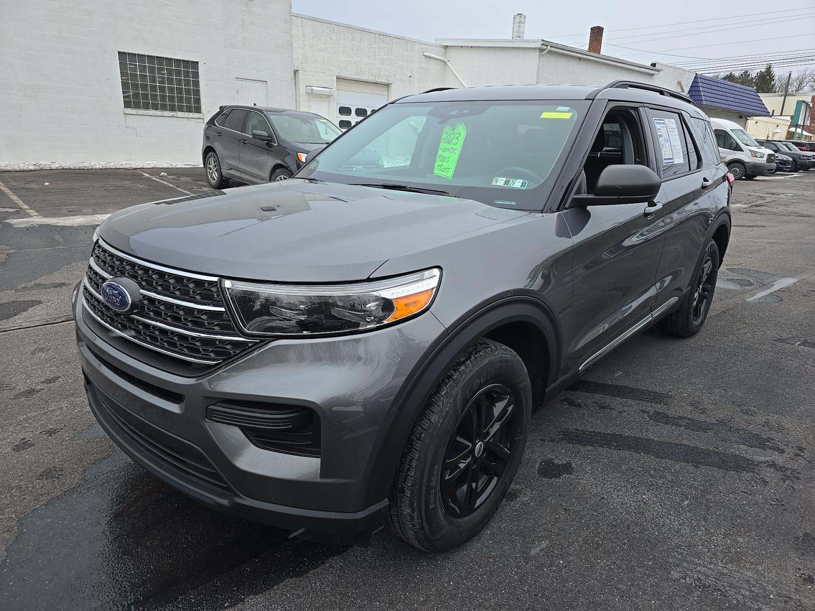 2023 Ford Explorer XLT AWD