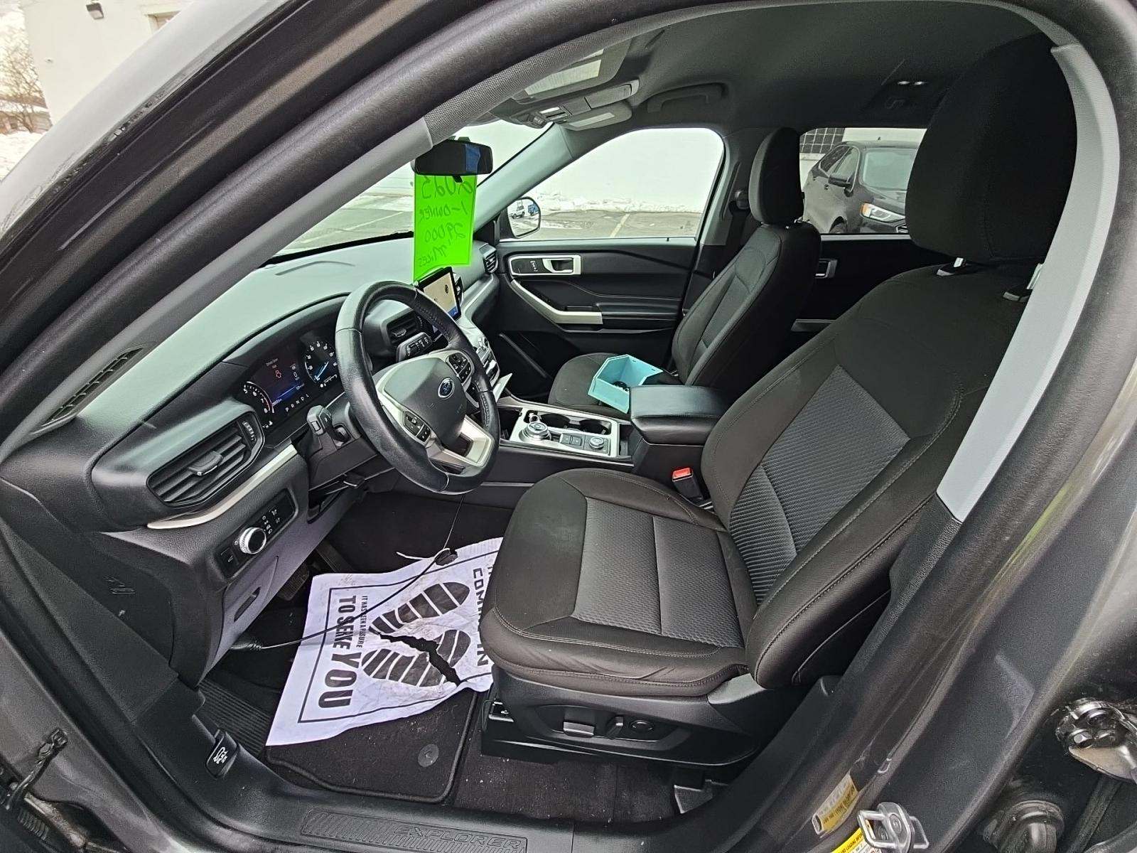 2023 Ford Explorer XLT AWD