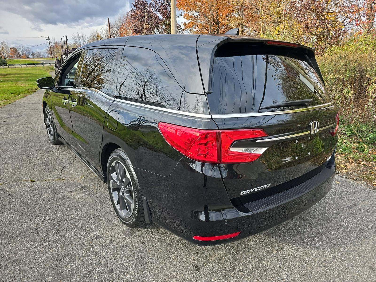 2023 Honda Odyssey Elite FWD