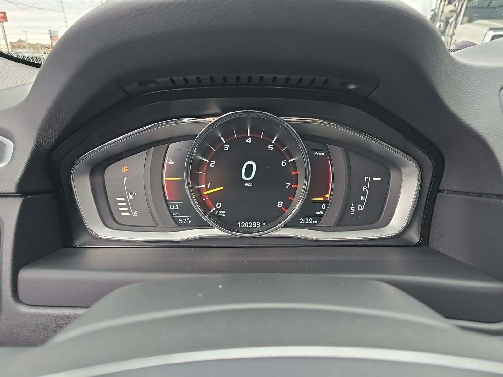 2016 Volvo XC70 T5 Premier AWD