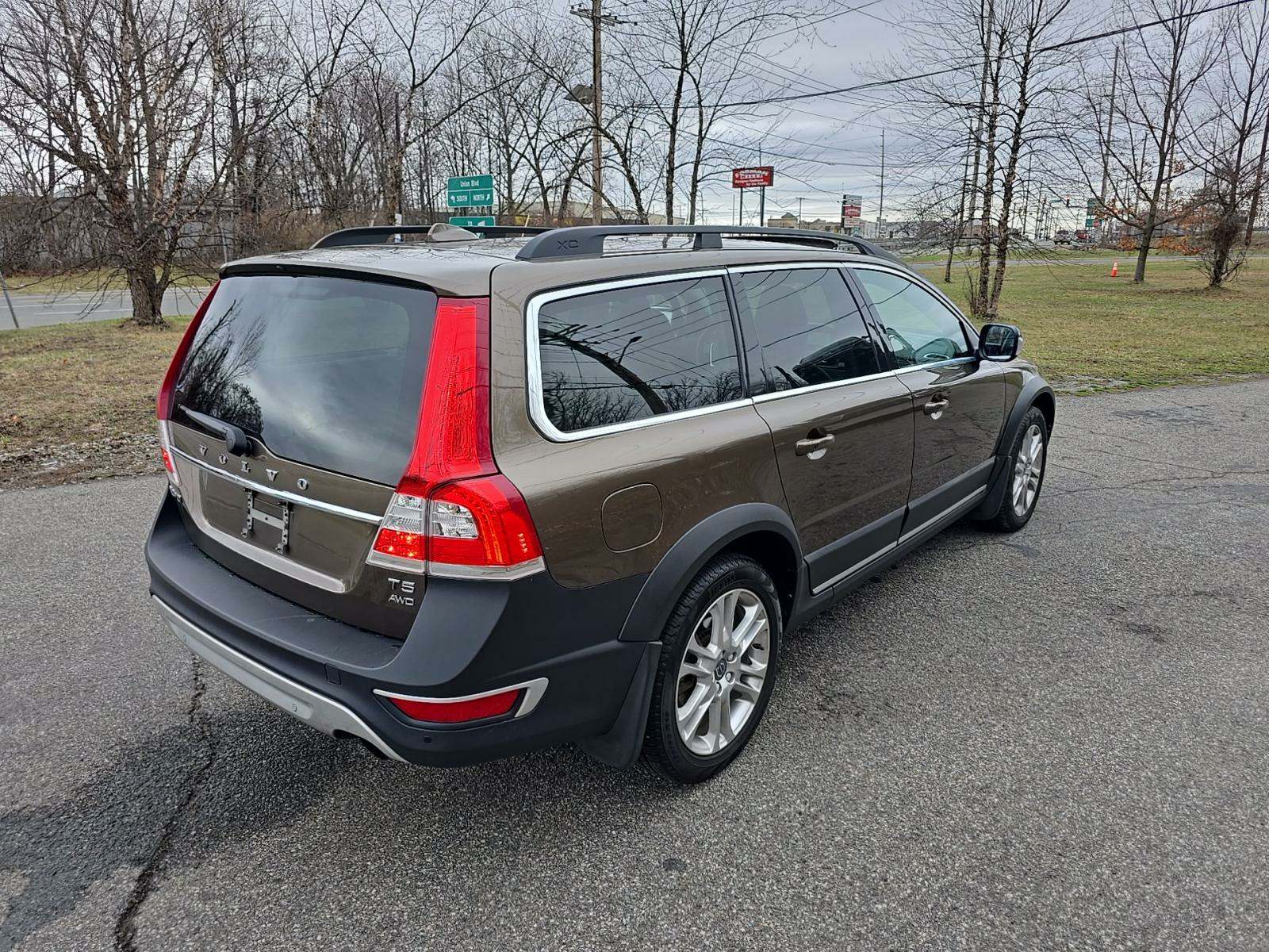 2016 Volvo XC70 T5 Premier AWD