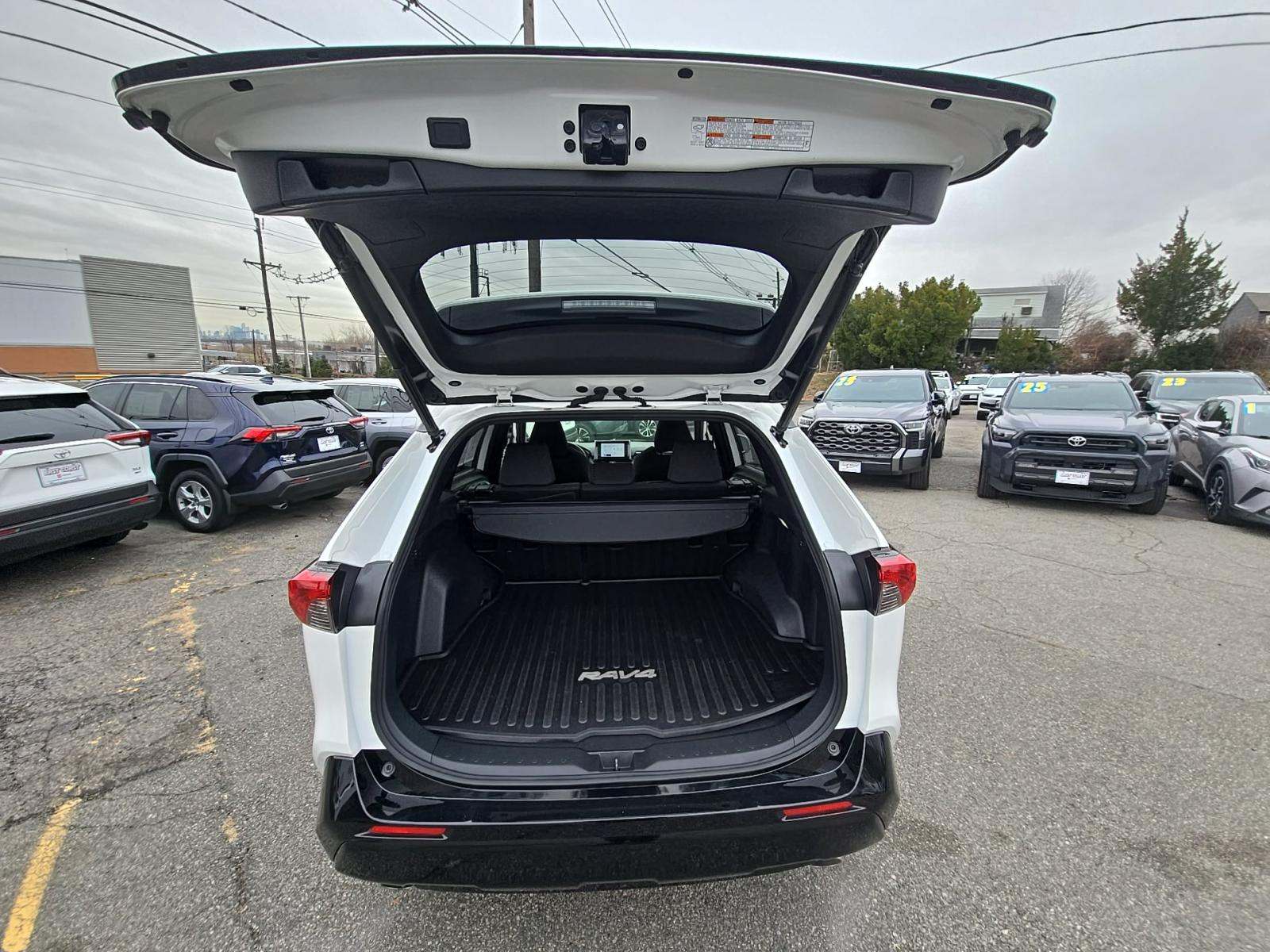 2023 Toyota RAV4 Prime SE AWD