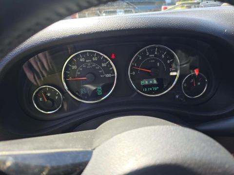 JEEP UNLIMITED SAHARA ALTITUDE EDITION - 9