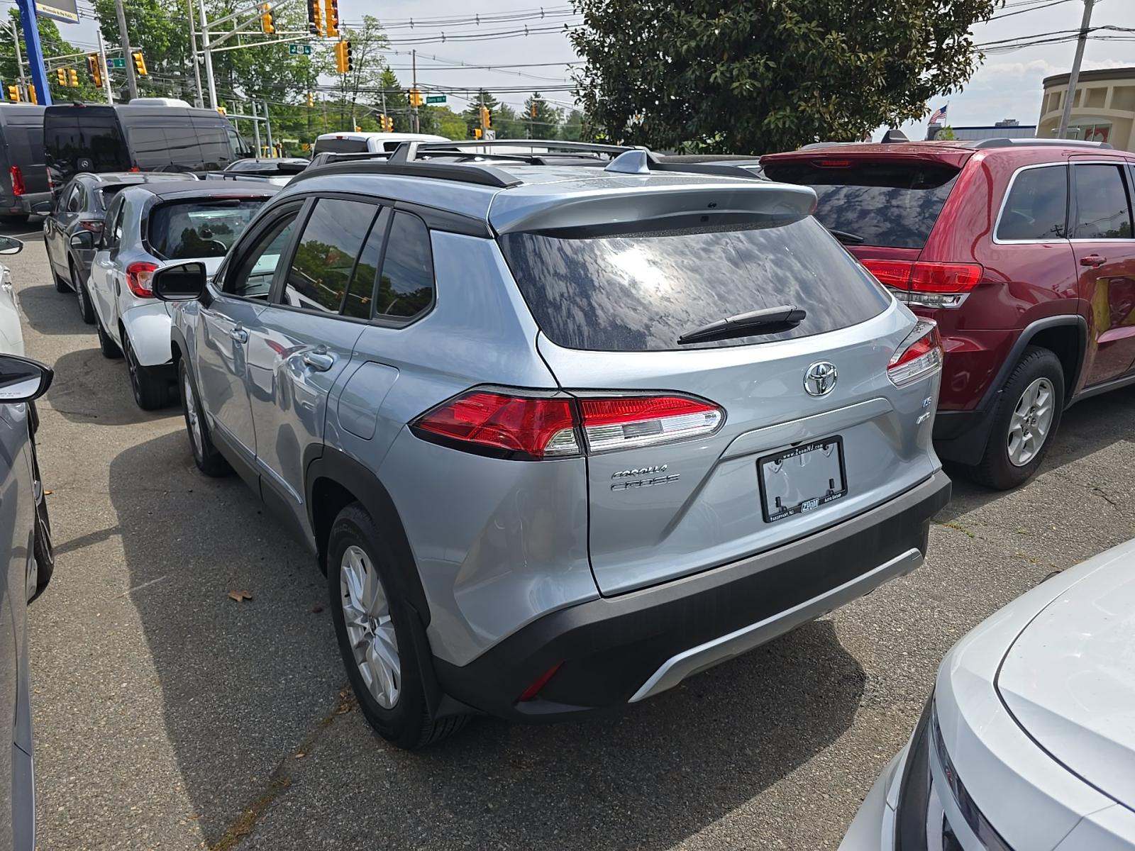 TOYOTA COROLLA CROSS - 2