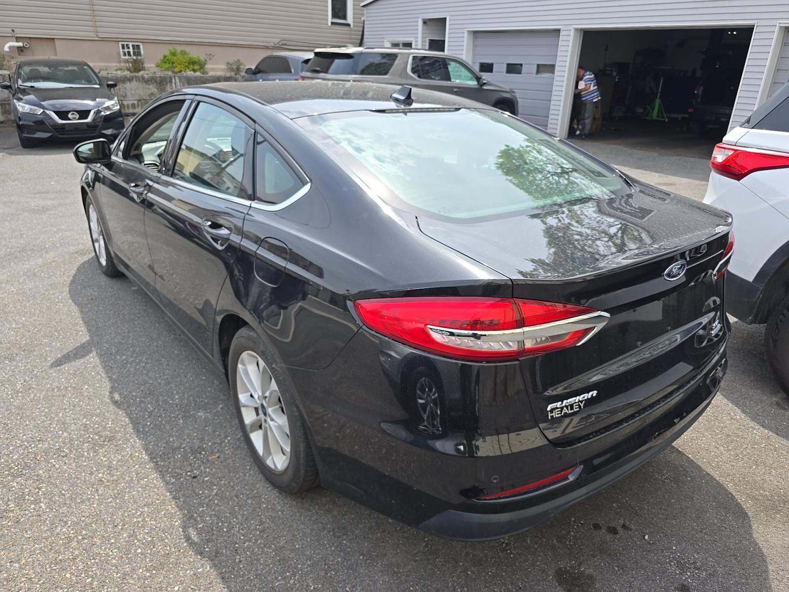 FORD FUSION - 2
