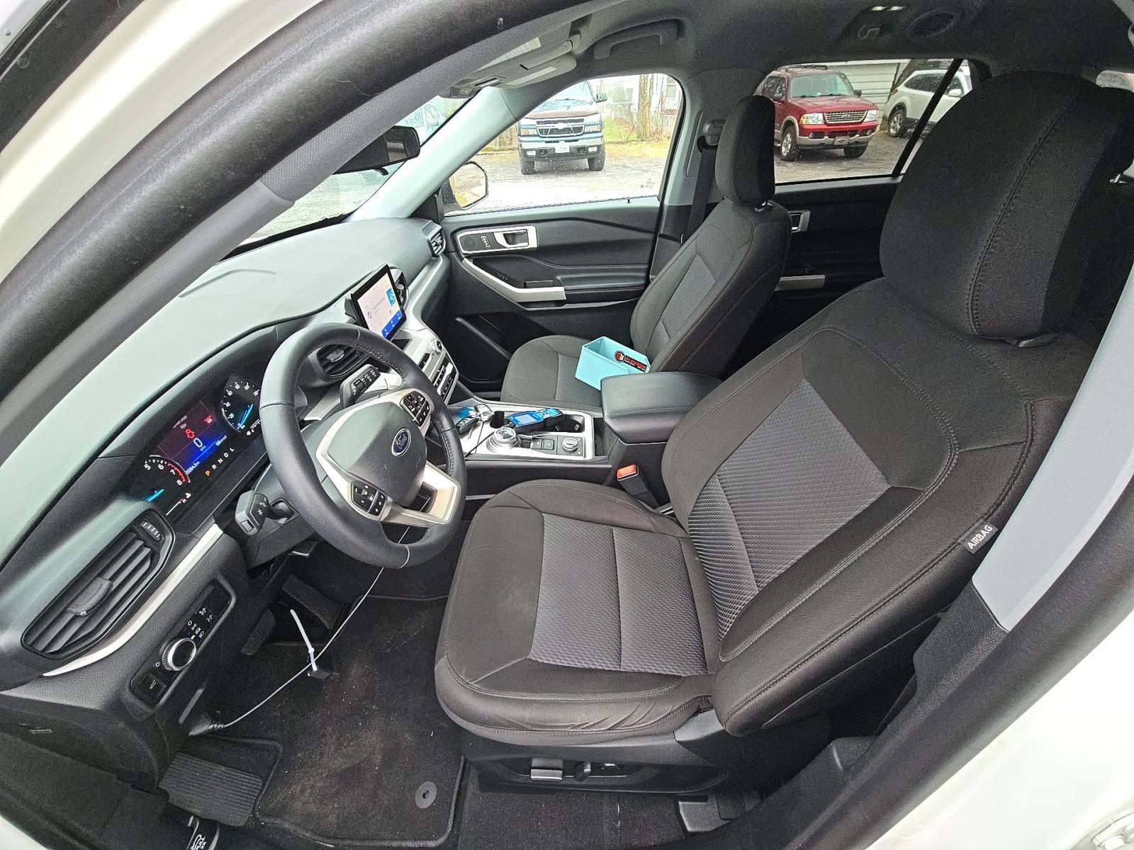 2023 Ford Explorer XLT AWD