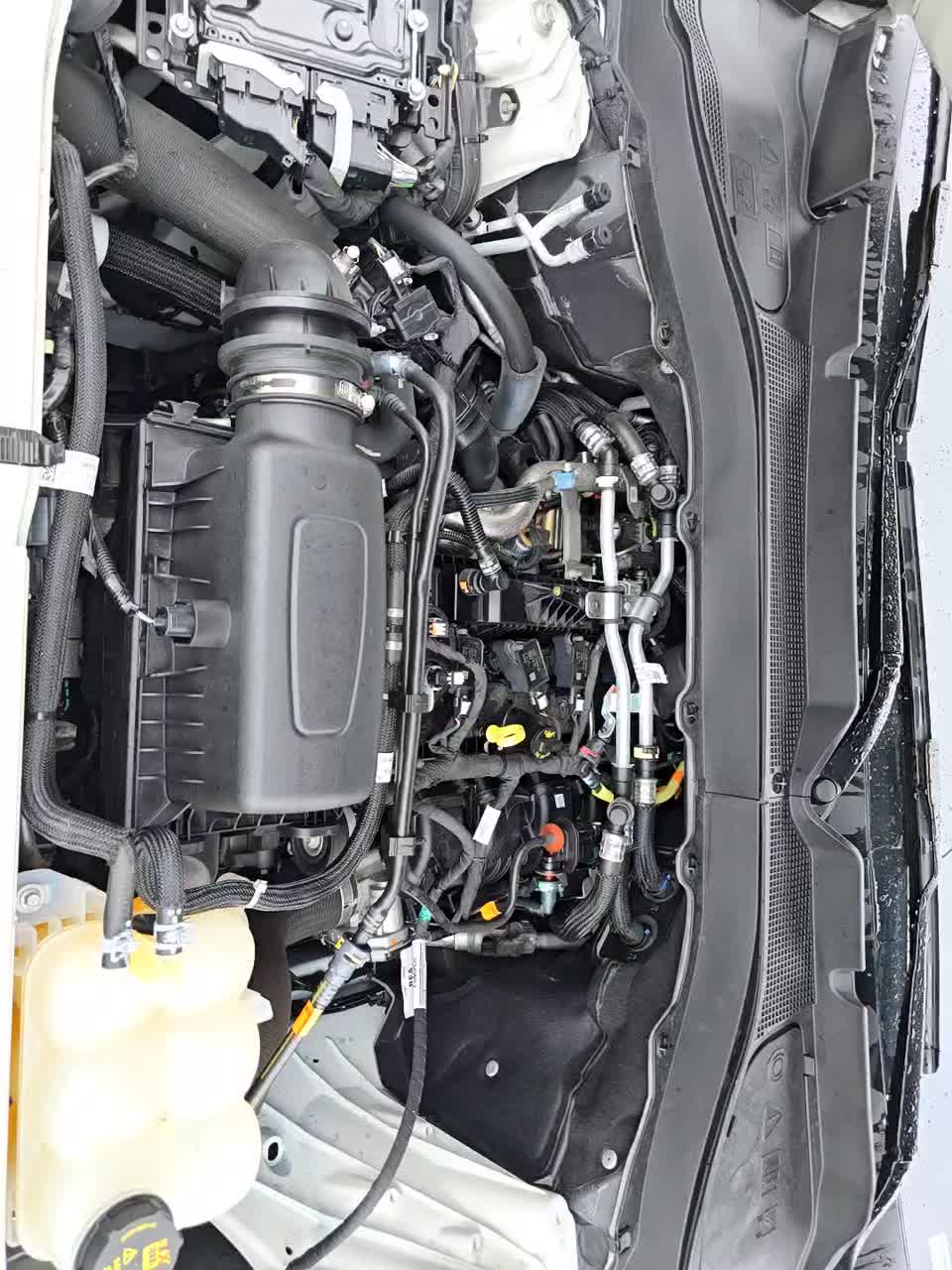 2023 Ford Explorer XLT AWD