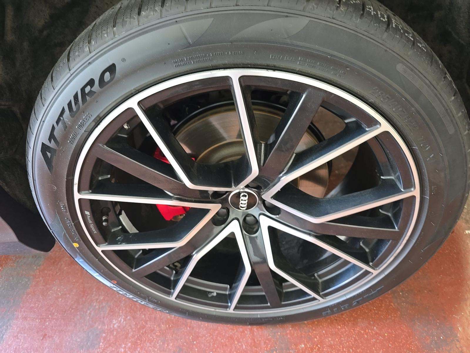 2020 Audi Q8 Prestige AWD