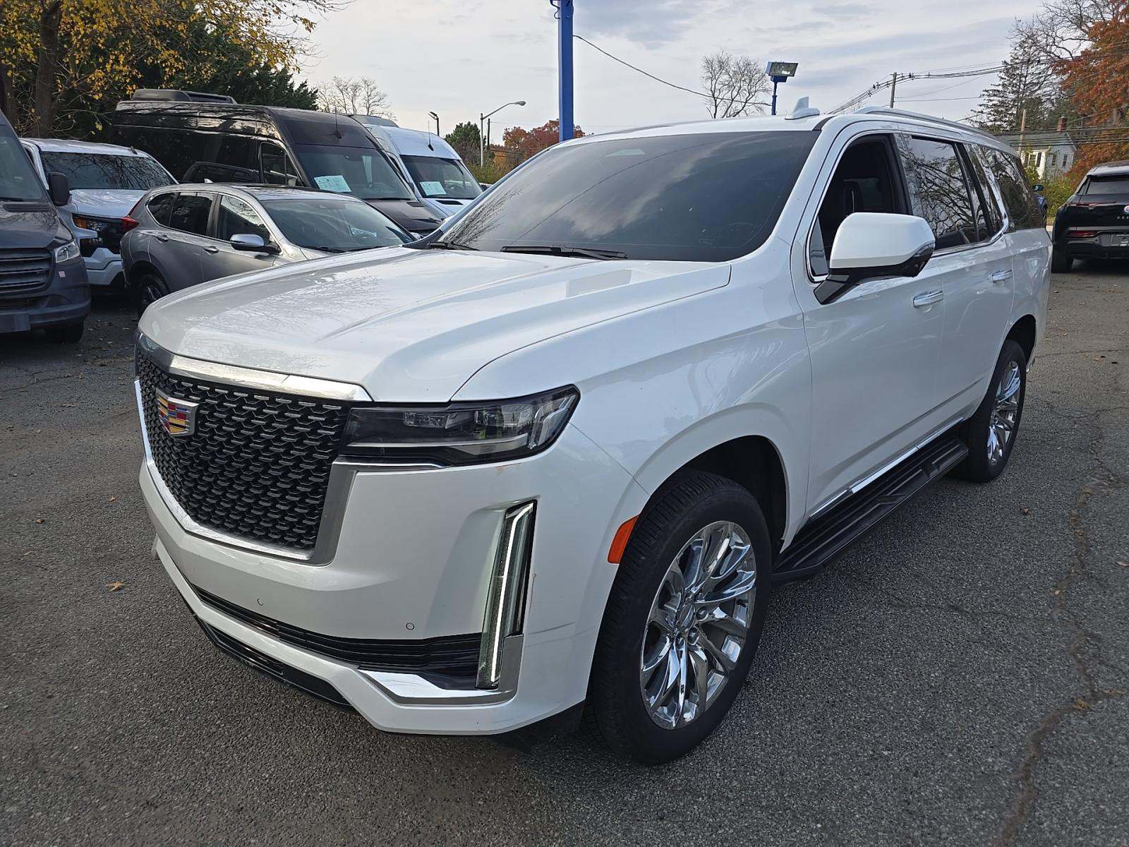 2022 Cadillac Escalade Luxury AWD