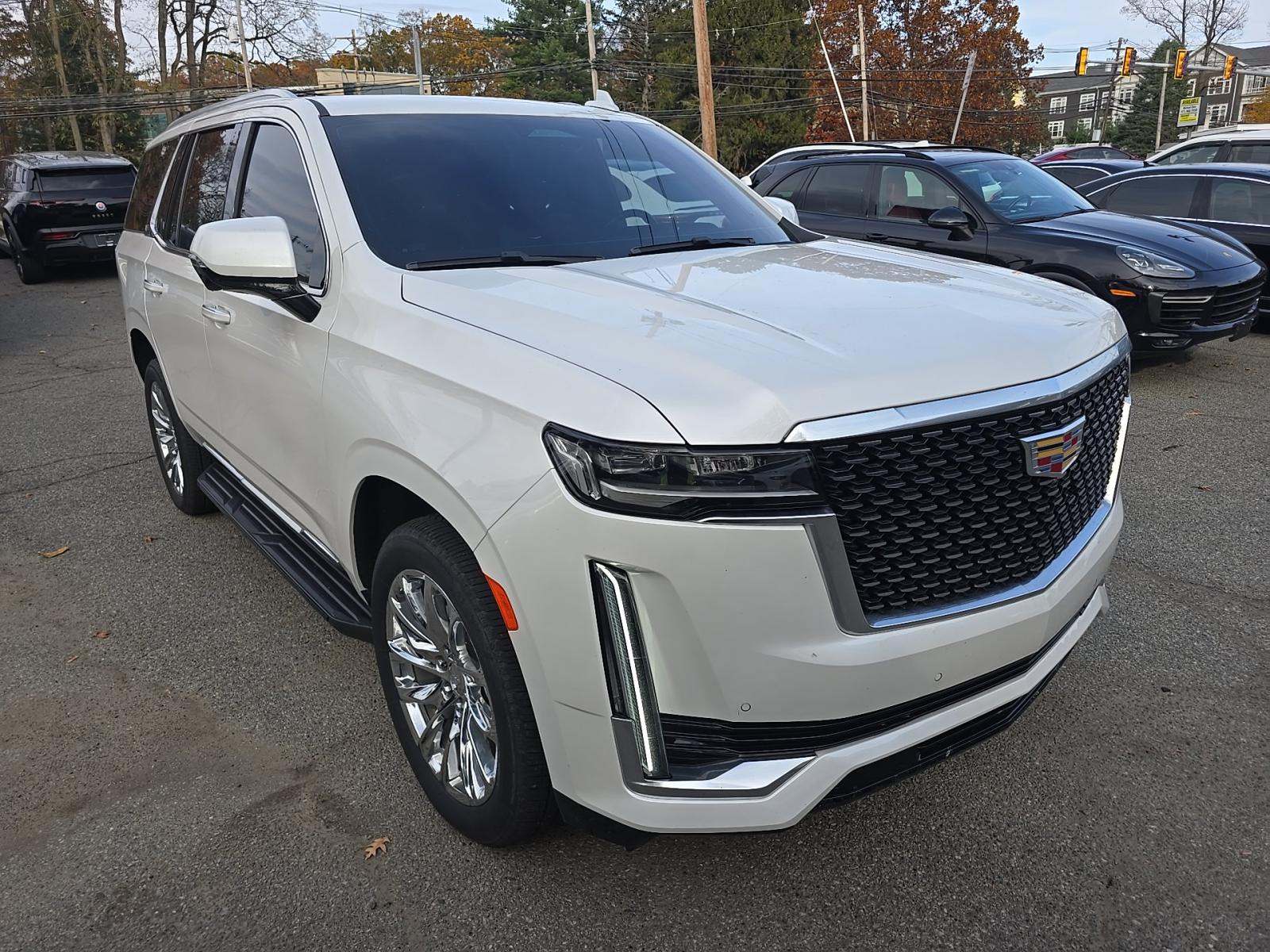 2022 Cadillac Escalade Luxury AWD