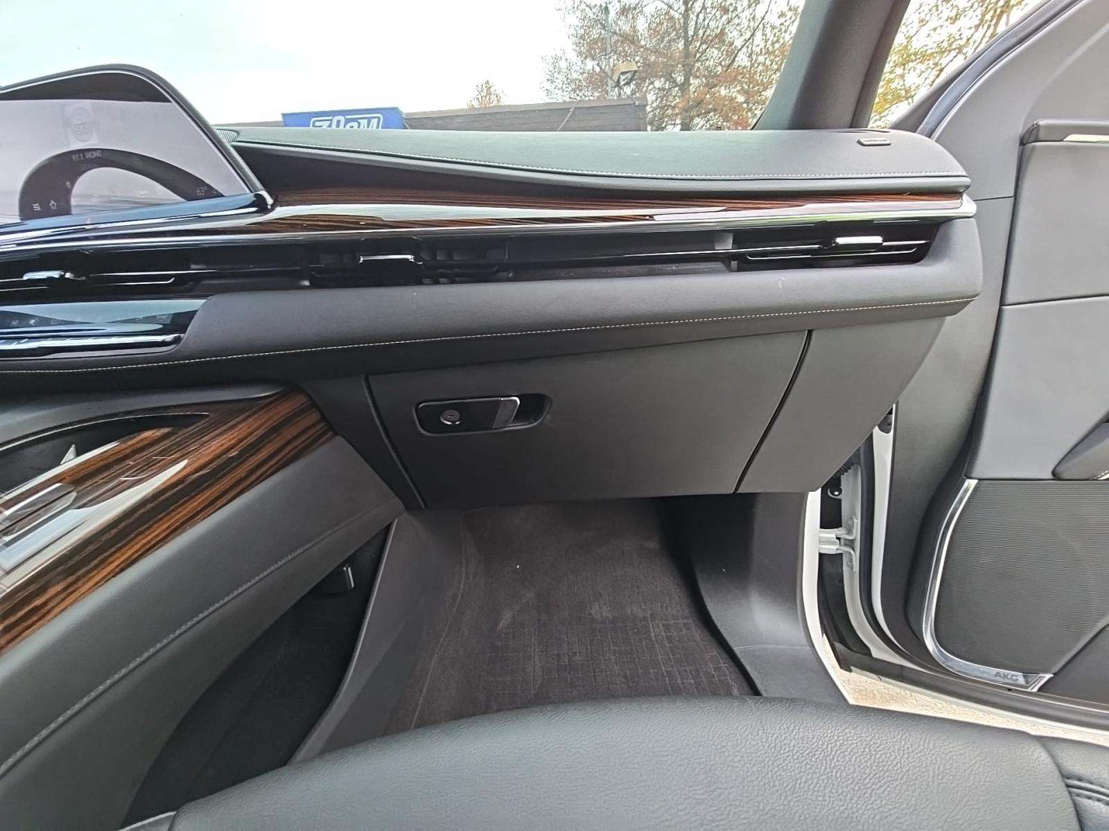 2022 Cadillac Escalade Luxury AWD