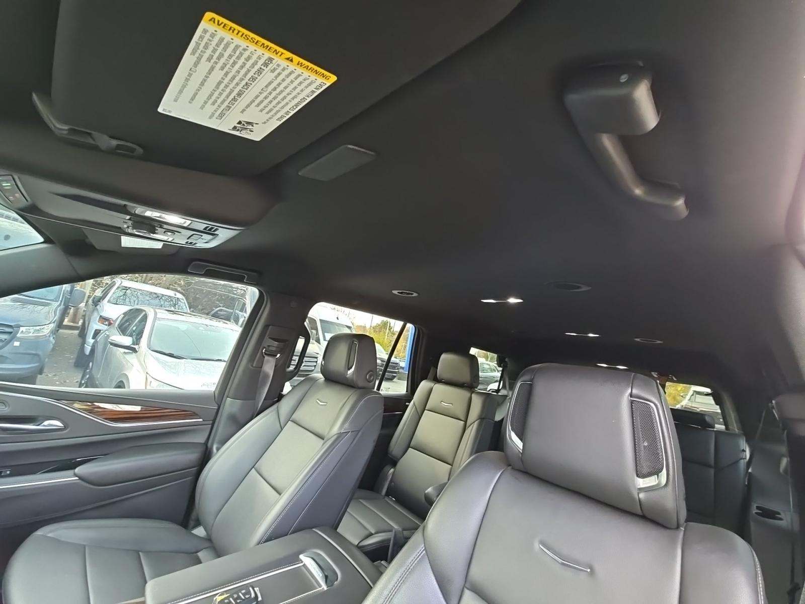 2022 Cadillac Escalade Luxury AWD