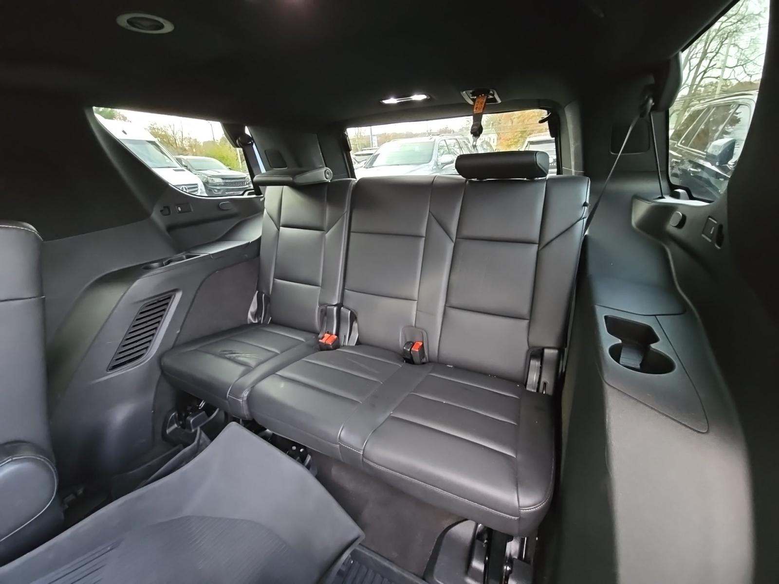 2022 Cadillac Escalade Luxury AWD