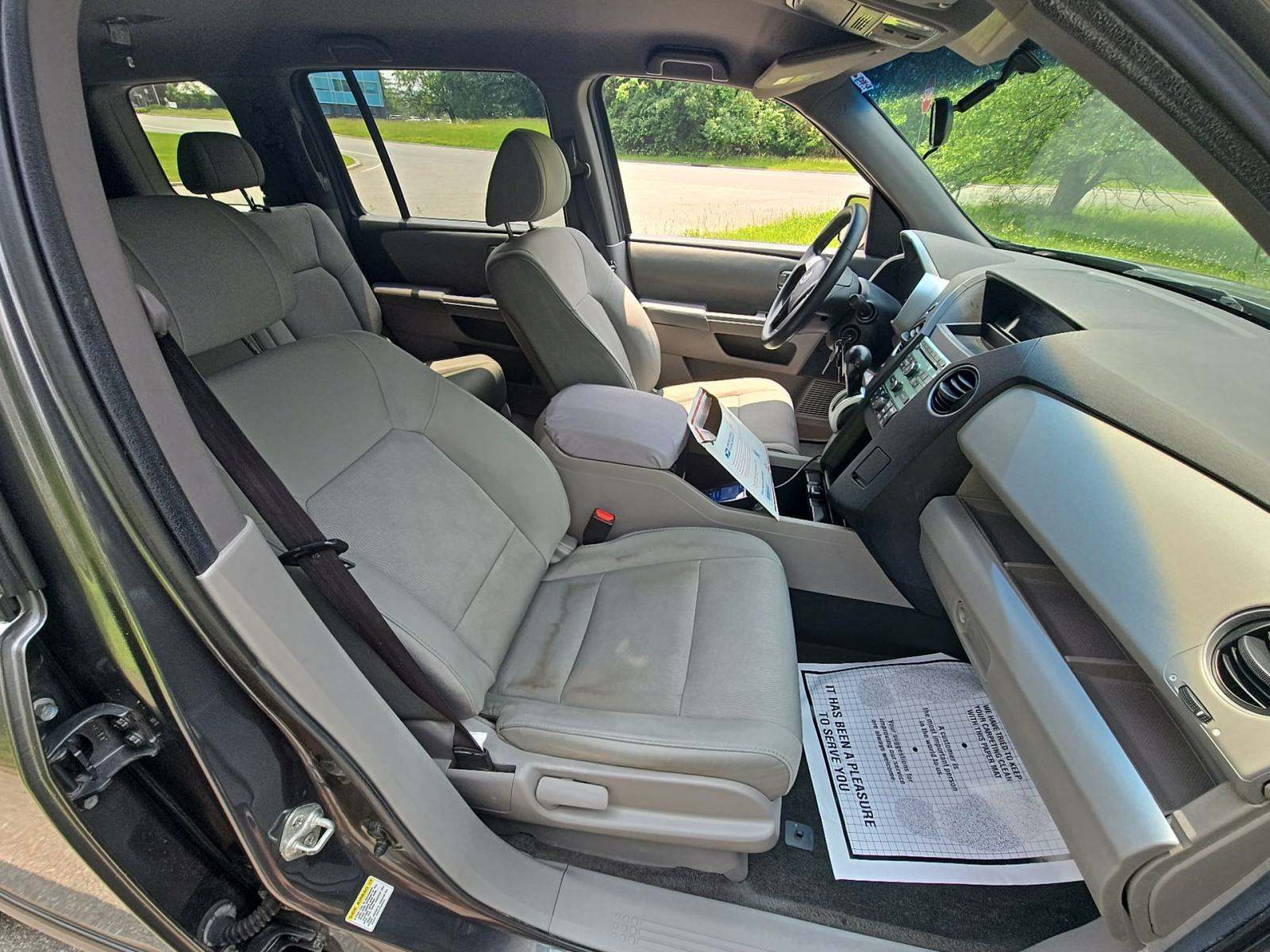 2011 Honda Pilot LX AWD