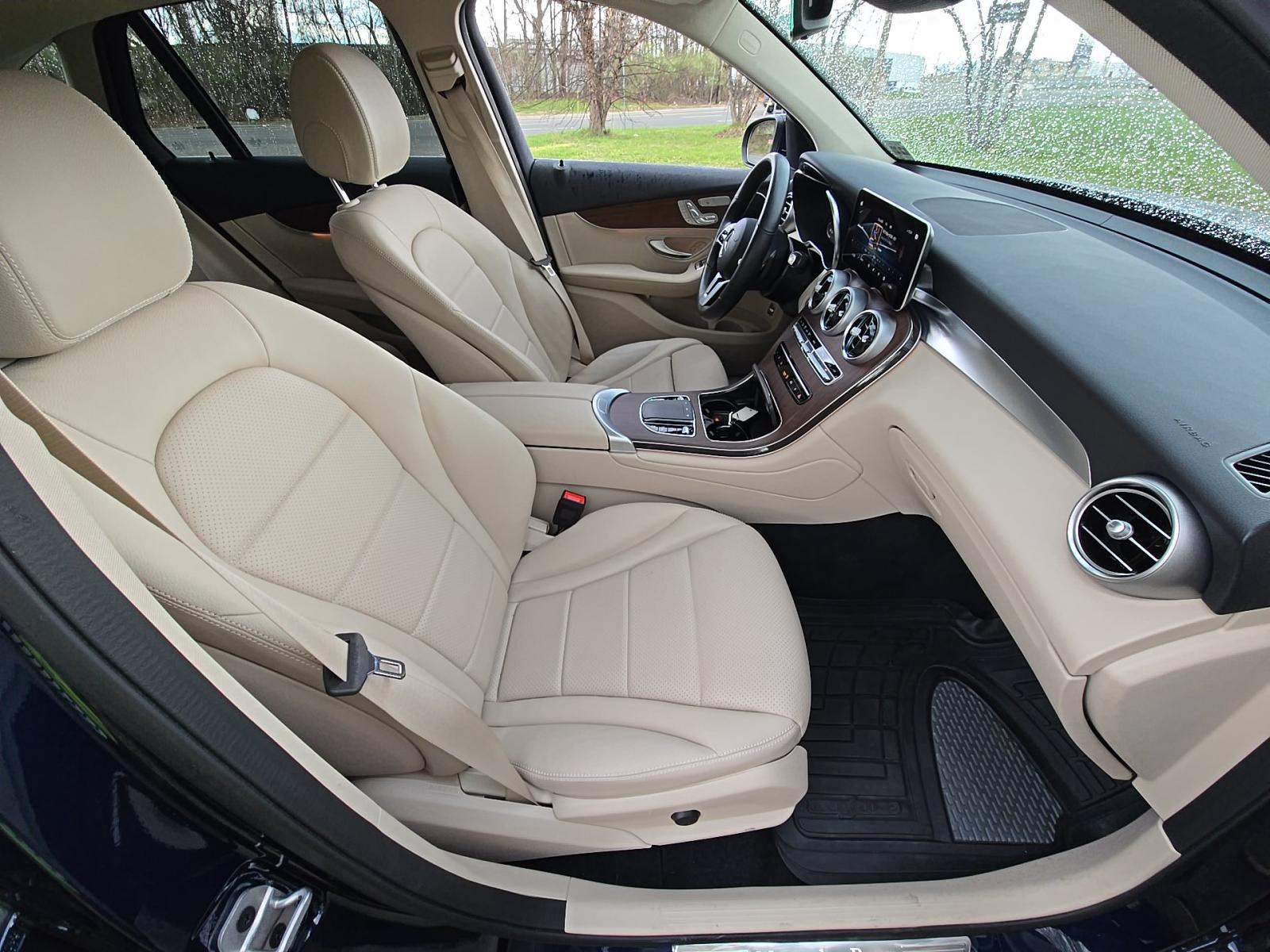 2022 Mercedes-Benz GLC GLC 300 AWD