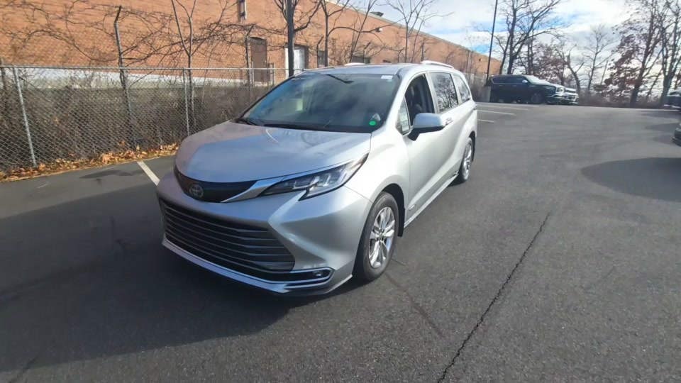 2021 Toyota Sienna Limited 7-Passenger 120.5