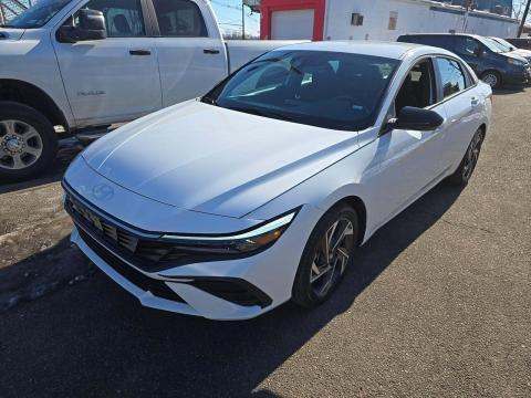 HYUNDAI HYBRID SEL SPORT - 1