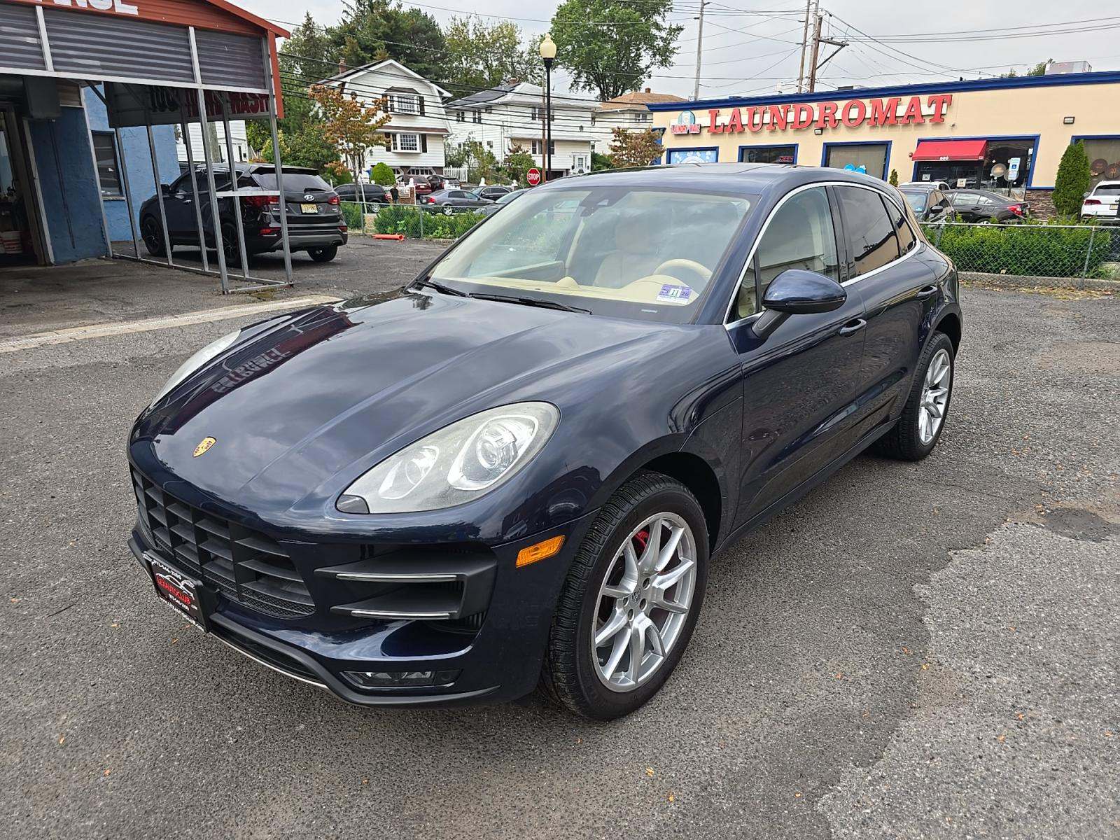 2015 Porsche Macan Turbo AWD