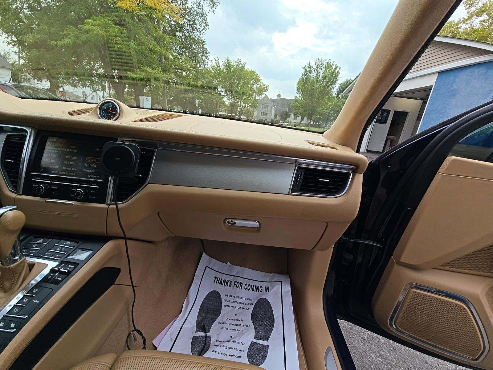 2015 Porsche Macan Turbo AWD