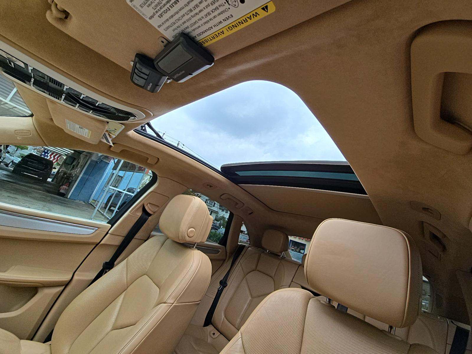 2015 Porsche Macan Turbo AWD