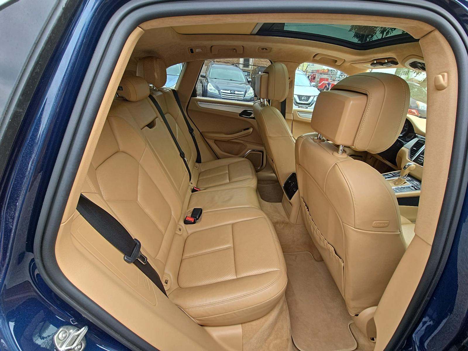 2015 Porsche Macan Turbo AWD