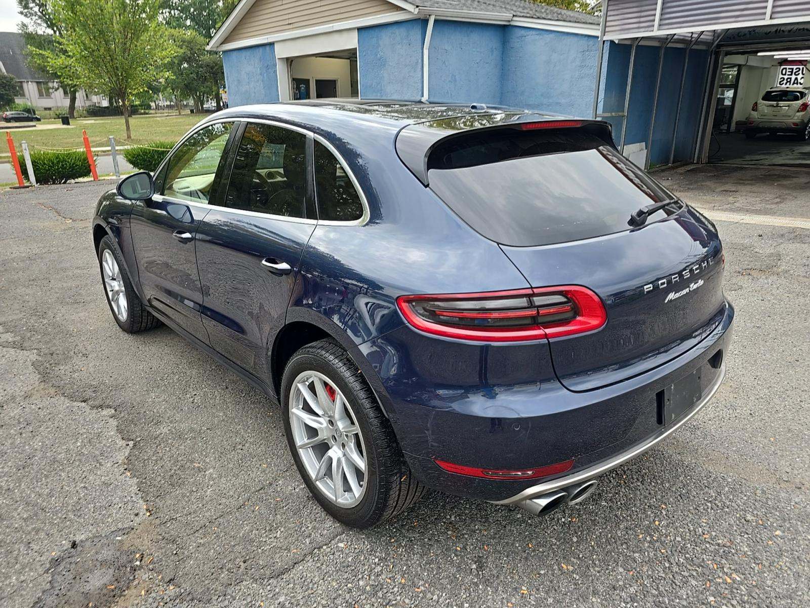 2015 Porsche Macan Turbo AWD