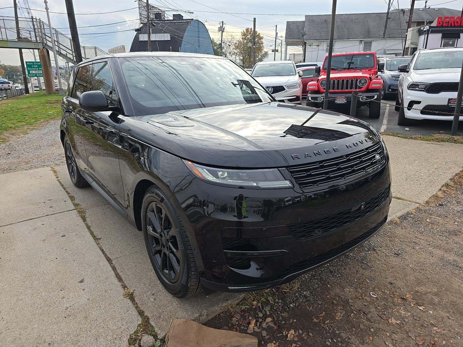 2025 Land Rover Range Rover Sport SE AWD