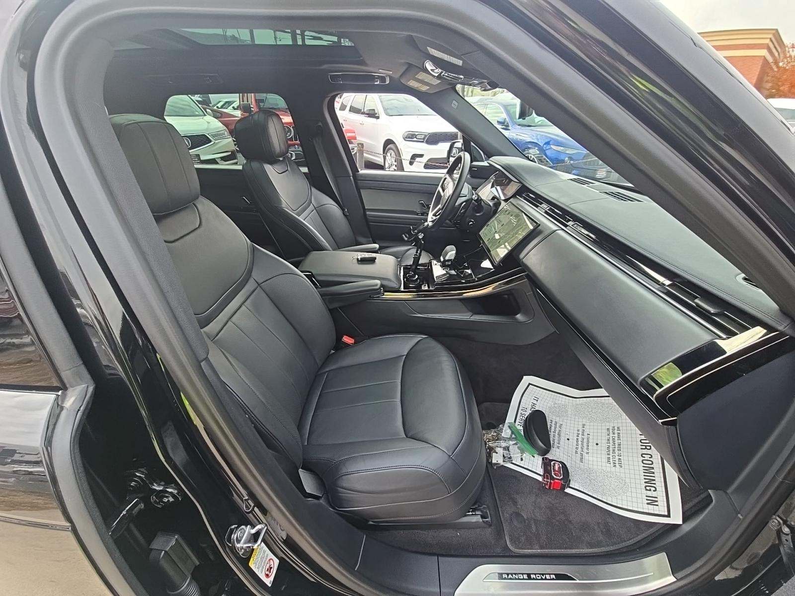 2025 Land Rover Range Rover Sport SE AWD