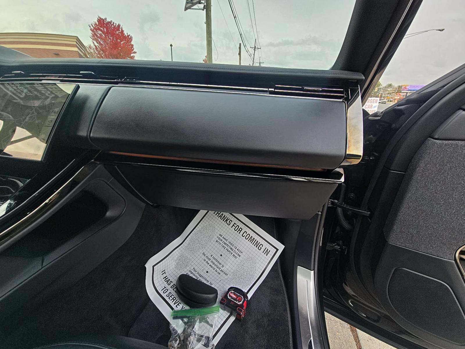 2025 Land Rover Range Rover Sport SE AWD