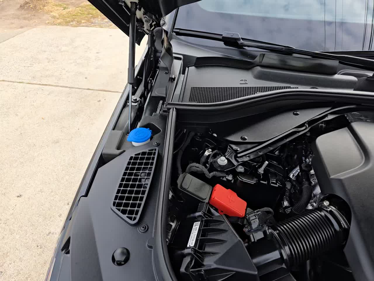 2025 Land Rover Range Rover Sport SE AWD