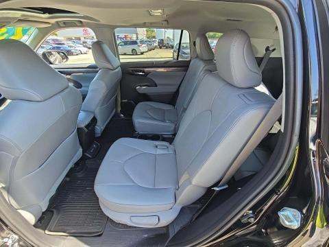 2023 Toyota Highlander Hybrid Limited AWD