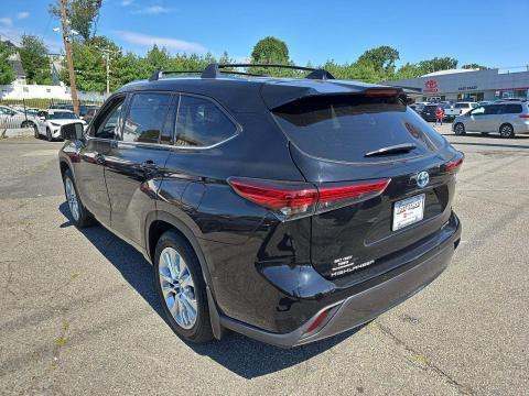 2023 Toyota Highlander Hybrid Limited AWD