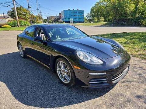 2016 Porsche Panamera 4 Edition AWD