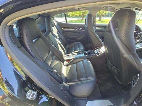 2016 Porsche Panamera 4 Edition AWD