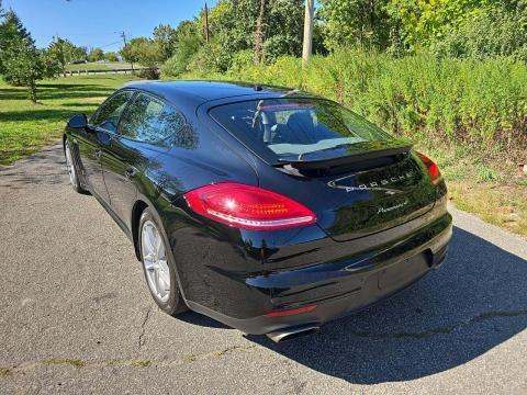 2016 Porsche Panamera 4 Edition AWD