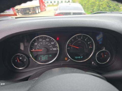 JEEP UNLIMITED SAHARA - 9