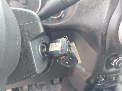 JEEP UNLIMITED SAHARA - 8